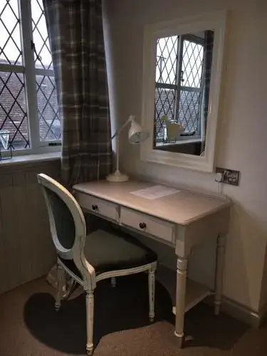 Standard Single Room Hotel Stanford 3